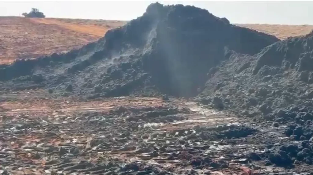 Pilha de compostagem de usina. 