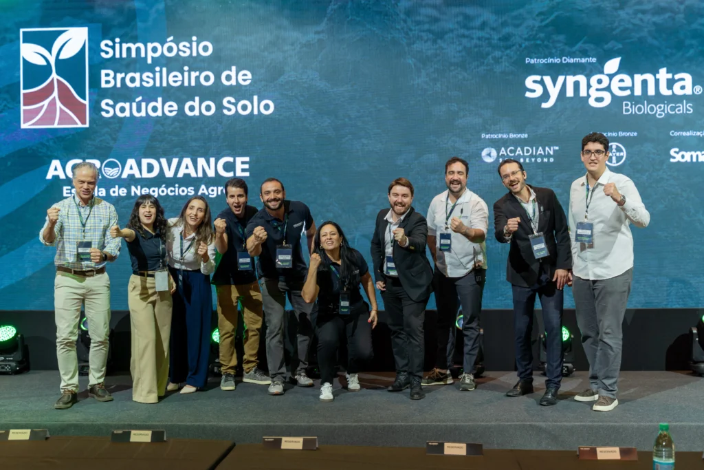 equipe agroadvance no simpósio brasileiro de saúde do solo