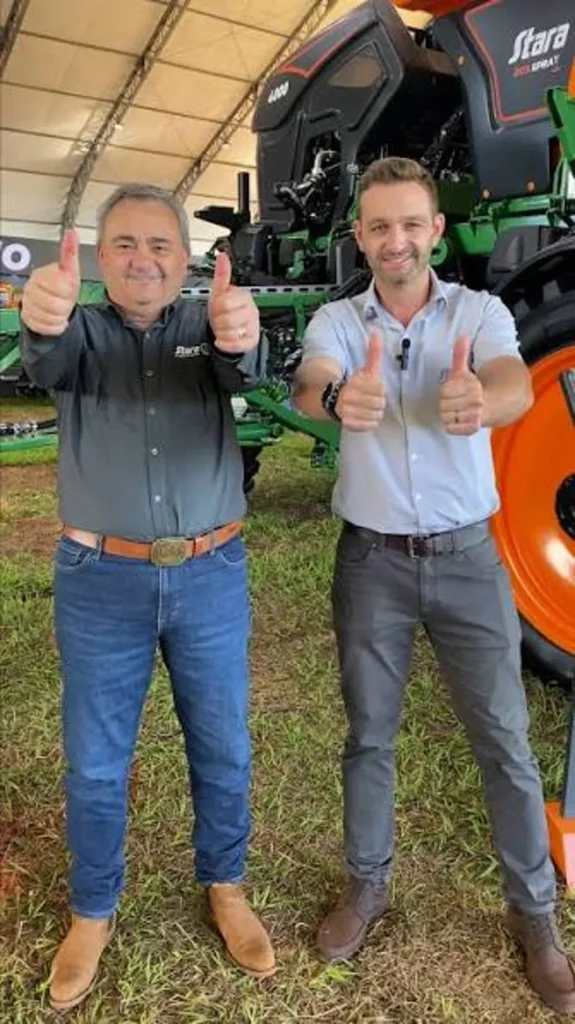 produtor rural no stand da stara